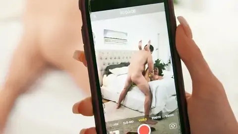 Super-cute Ash-platinum-blonde Teenage Notices A Truly Huge Knob